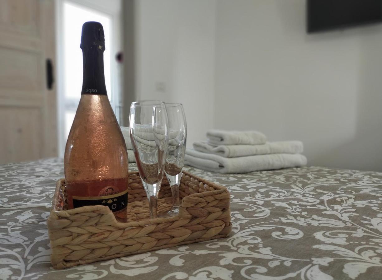 Agriturismo "Terra D'Ulivi" Порто Чезарео Екстериор снимка