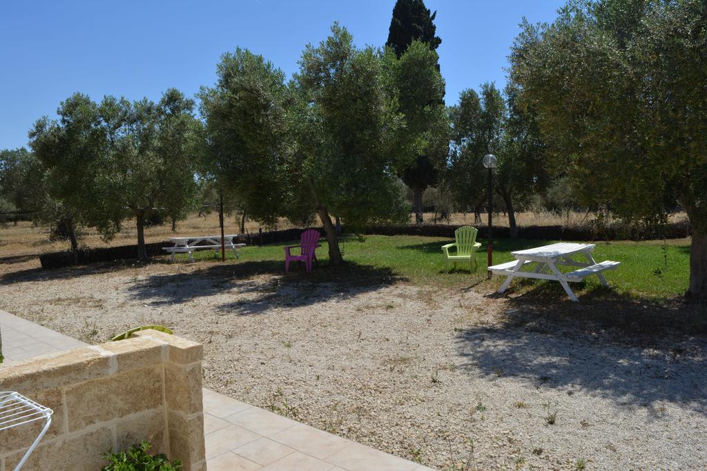 Agriturismo "Terra D'Ulivi" Порто Чезарео Екстериор снимка